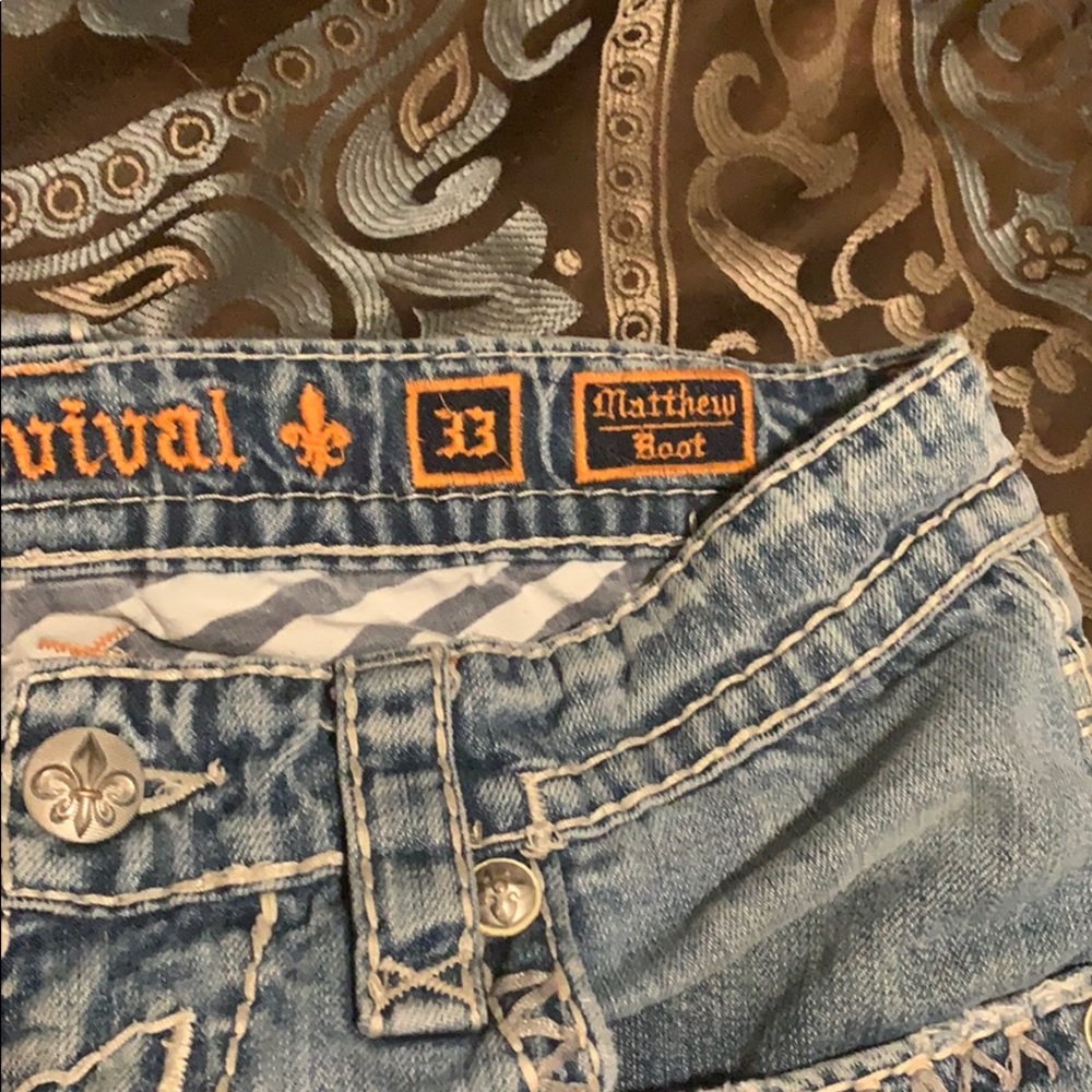 Men’s size 36 Rock Revival.